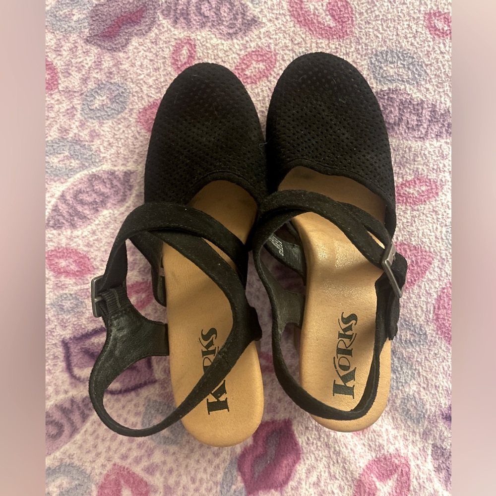 Korks Women's Black Sandals
